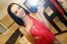 Homemade selfies of single girls - puritanas.com