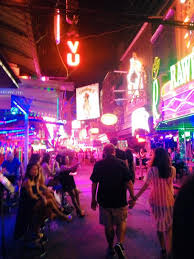 Ramona Champion (@RamonaChampion)