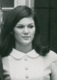 Barbara Jane's Instagram, Twitter & Facebook