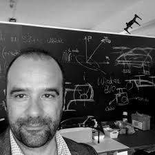 Congratulazioni Marco Tobia! Il nostro ingegnere, professore, videomaker e  fotografo da ieri è anche ufficialmente abilitato UEFA C! Marco, la tua  vita sui campi di calcio continua, ma ora sei dall'altra parte