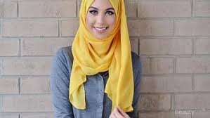 Gamis murah bahan kaos kembang2 gamis kombinasi stripe model baju gamis disujuya gamis pesta original gamis murah anak gamis merah cocok dengan jilbab warna apa 2020 gamis hijab warna cokelat tua gamis warna mocca juga pas dipadukan dengan hijab yang berwarna yang lebih gelap. 5 Kombinasi Warna Untuk Padu Padan Hijab Warna Kuning