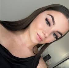 Man in black truck helped with break lights