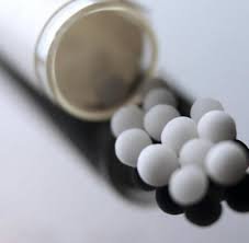 Homöopathische mittel sind aufgrund ihrer guten verträglichkeit und dem ausbleiben etwaiger nebenwirkungen für alle altersklassen, stillende und schwangere geeignet. Homoopathie Welt