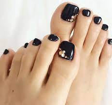 Some will heal with time, but others may need doctoral intervention. 60 Stylish Toe Nail Designs For All Seasons In 2020 Yve Style Com