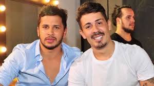 Sensação na internet, carlinhos maia hoje é considerado o rei do instagram com mais de um bilhão impressões, de visualizações e curtidas em uma única postagem. Carlinhos Maia Rebate Criticas Por Recusar Rotulo Gay Precisa Rotular O Tempo Todo Famosos Extra Online
