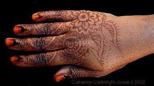 The Henna Page How To Do Henna On Dark Skin How To Do Henna Henna Body Art How To Make Henna
