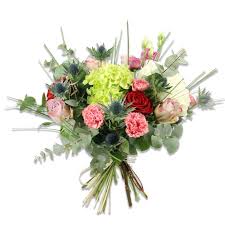 Oh by the way, if anyone out there would love to send me flowers, should consider to purchase them from wild at heart, haha just sayin'. Wild At Heart Gracious Flower Arrangements By Handy Flowers