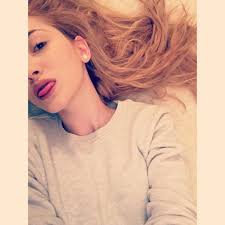 Mechi Lambre Mechisoy Instagram Foto S En Video S T Shirts For Women Women Instagram