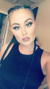 Jennifer Clavell's Instagram, Twitter & Facebook