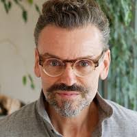 300+ "Oliver Harris" profiles