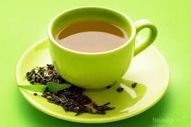 Teh hijau merupakan salah satu bahan herbal yang dipercaya dapat menurunkan berat badan. Minum Teh Dengan Cara Seperti Ini Dapat Membuat Tubuh Jadi Langsing