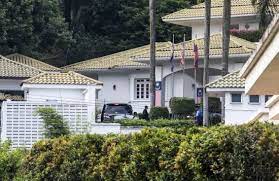 Dato' sri haji mohammad najib bin tun haji abdul razak (born 23 july 1953) is the sixth and current prime minister of malaysia. Polis Ambil Keterangan Pembantu Rumah Najib