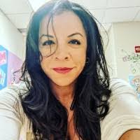 Danielle Becton's Instagram, Twitter & Facebook