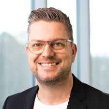 De komende maanden zit iedere sportliefhebber bij sporza op de eerste rij. Boris Esser Chief Marketing Officer Tarent Solutions Gmbh Xing