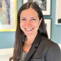 Nora Cuff's Instagram, Twitter & Facebook