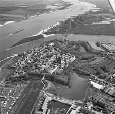 Hoe verliep het dagelijks leven tijdens de oorlog? Nieuwe Hollandse Waterlinie Wikipedia