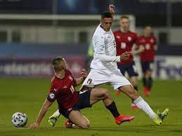 Difesa azzurra messa malissimo (è successo spesso. Q89ewp5llswoem