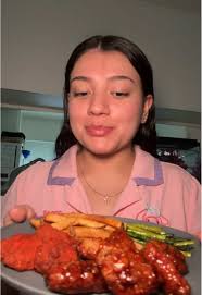 Sweet chili glaze 10/10✨ #wingstop #mukbang #asmr #foodtiktok