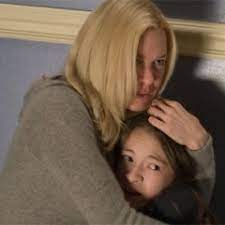 The case of the scorpion's tail movie (1971) teaser trailer. Case 39 In Esclusiva Il Trailer E Le Immagini Del Film Movieplayer It