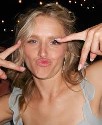 Julianne Hebert's Instagram, Twitter & Facebook