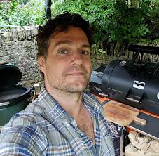 HENRY CAVILL IS OFICIALLY A FATHER!