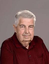 Derek Moreau's Instagram, Twitter & Facebook