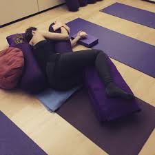 Side Lying Savasana Surely The Most Comforting And Reassuring Posture Ever See The Second Photo For A Reverse Vie Savasana Yoga Props Restorative Yoga