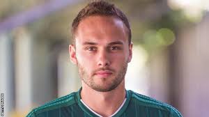 Tom Hateley: Dundee beat Hibs and Partick Thistle to signing