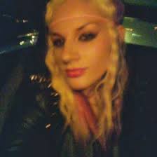 Erin Calvert (erinesoteric85)