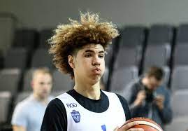 Lamelo rolled up with a fresh haircut and durag while gelo and andre ball came to get that work. Lamelo Ball S New Haircut Will Shock You