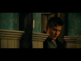 A boy's life is turned upside down when he learns that he is the last of a group of immortal warriors who have dedicated their lives to fighting the forces of the dark. The Seeker The Dark Is Rising Trailer Hd Youtube