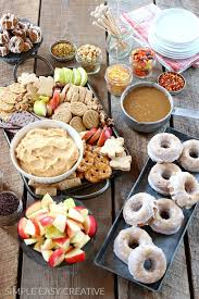 Simple Birthday Food Ideas For Adults Fall Party Ideas These Simple And Easy Fall Party Food Ideas Are Great For Tailgating Birthday P Fall Party Food Easy Creative Recipes Fall Appetizers Easy
