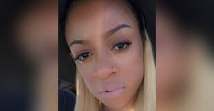 Elaine Lipscomb's Instagram, Twitter & Facebook