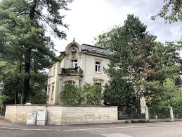 Attraktive und bezahlbare wohnungen in dresden gesucht? Villen In Dresden Immobilien Mit Geschichte Und Luxus Zum Kaufen Und Mieten