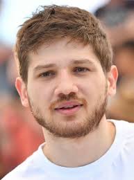 А сегодня в прокат выходит его полнометражный фильм «теснота». Kantemir Balagov Biografiya Lichnaya Zhizn Novosti Filmy Rezhisser Serial Odni Iz Nas 2021 24smi