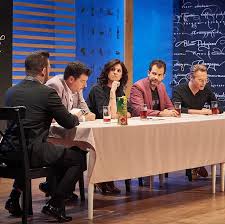 Indul a konyhafonok vip valtozik a draga orokosok kezdesi idopontja az rtl klubon media1 from a három fős zsűri ezúttal is a wossala rozina. A Konyhafonok A Zsuri Mar Osszeult De Nincs Konnyu Facebook