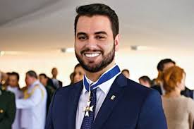 Stream tracks and playlists from filipe s. Como Filipe Martins Virou Um Dos Conselheiros Mais Proximos Do Presidente Veja