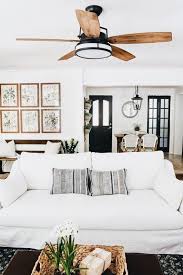 55 Warm Traditional Decor Style To Inspire And Copy Stylish Home Decorating Designs Farmhouse Style Living Room Modern Farmhouse Living Room Decor Farm House Living Room