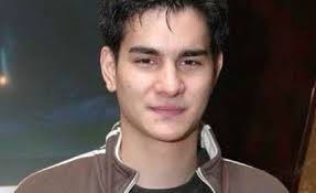 Berita Terbaru dan Profil Artis Terkini: Dulu Ribut dengan Mantan Manajer  Dituntut 3 M, 2 Kali Pindah Agama, Sekarang Begini Nasibnya!