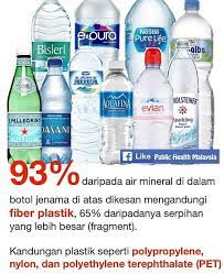 Sumber airnya terletak di bank tanah seluas 330 ekar (bersamaan dengan 266 padang bola) yang dikelilingi persekitaran hutan tropika semulajadi yang asli dan bersih, jauh dari segala pencemaran, sekaligus menyediakan perlindungan sempurna terhadap integriti, kualiti dan keselamatan air mineral semulajadinya. 93 Air Mineral Dalam Botol Ada Fiber Plastik
