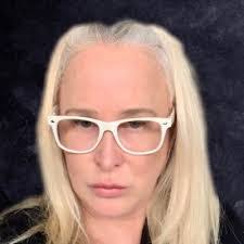 Kerrie Escobar's Instagram, Facebook & TikTok