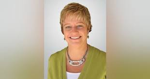 Distributor of the Year Nancy Woodham Vistar Vend Source Inc.