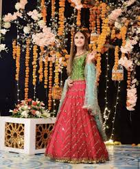 Beautiful border rangoli designs with colours/flowers border rangoli. Kashees Best Bridal Dresses For This Wedding Season Reviewit Pk