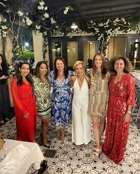 Huge praise for the dedication of the @amergastroassn for providing women  the opportunity to come together, learn, uplift and in this case…salsa  💃🏼🌴 Course directors @mn_gimd @orianadamas & Dr. Jane Onken hit