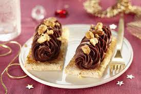 Les jeunes préfèrent les discothèques. Vacherin Eclair Tiramisu 20 Desserts Pour Le Nouvel An Cuisine Madame Figaro