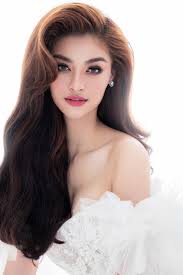 Á Hậu Kiều Loan quyến rũ trong bộ ảnh Beauty queen