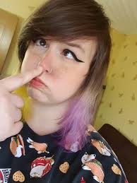 Please link any of the current Destiny 2 streamers you are watching. I've  been watcing the same guys for almost a decade now. Trying to just see some  variety. Preferably streamers that