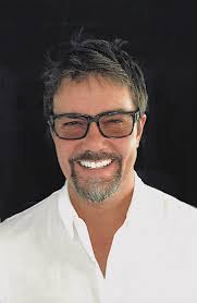 Mirror Mirror (2012)