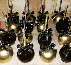 Black And Gold Candy Apples Pin By Teresa Pruitt On Black And Gold Black Candy Apples Wedding Candy Apples Gold Candy