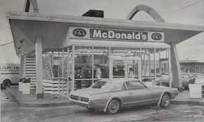 Here Was The Mcdonalds Drive-in Restaurant On 24th Ave In Port Huron Mi During 1968 It Was An Original Outside Stand-u Port Huron Port Huron Michigan Huron